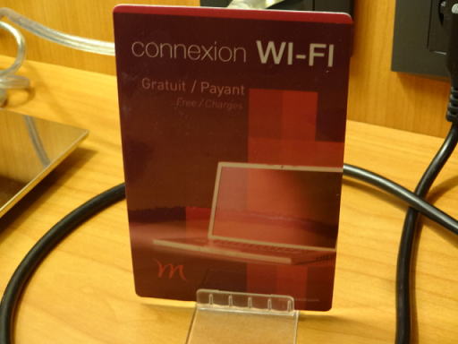 �����L���[���E�����T���~�b�V�F���@����WIFI