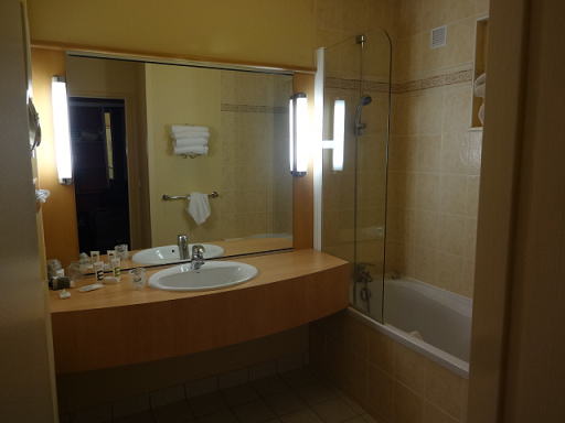 �����L���[���E�����T���~�b�V�F���@�o�X���[��