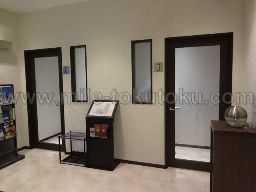 福岡空港 くつろぎのラウンジTIME 通話ブース