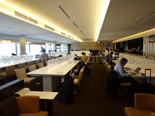 福岡空港 ANAラウンジ 様子