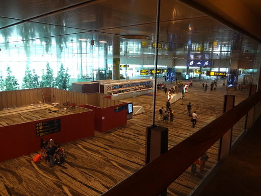 シンガポール空港 シルバークリスラウンジ 窓側