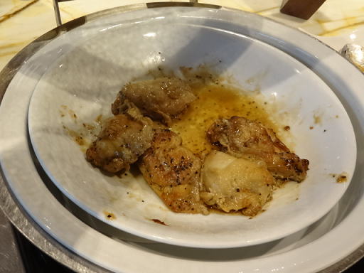 シンガポール空港 シルバークリスラウンジ チキン