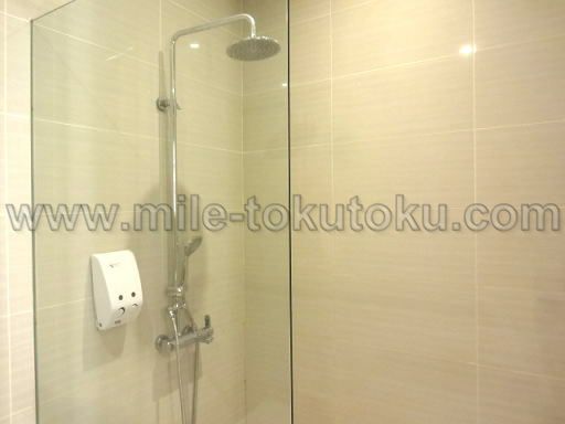 シンガポール空港 第1 dnataラウンジ シャワーブース