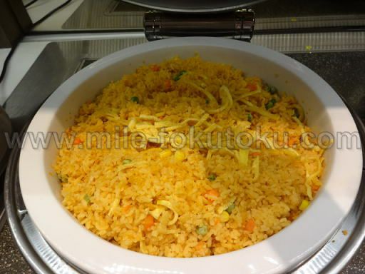 シンガポール空港 第1 dnataラウンジ チャーハン