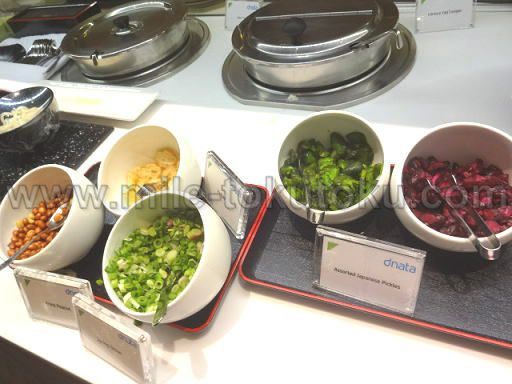 シンガポール空港 第1 dnataラウンジ 漬物