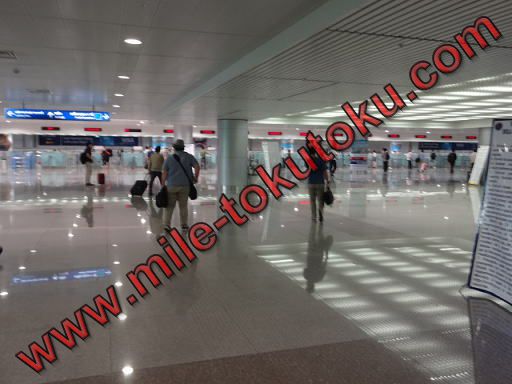 ホーチミン空港 乗り継ぎ 入国審査へは行かない