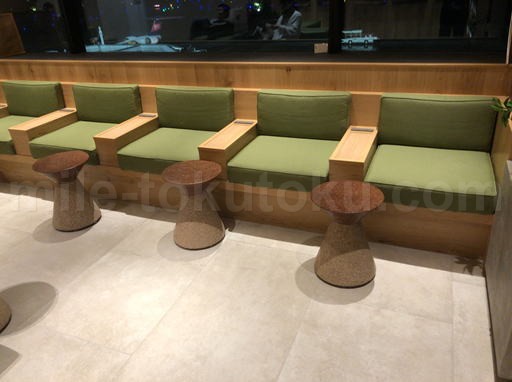 広島空港カードラウンジ Yamanami Villa ソファー席