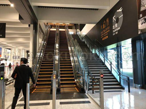 熊本空港 ラウンジ 2階