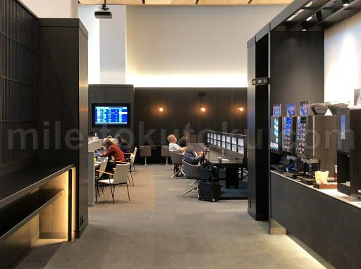 熊本空港 ラウンジ 通路