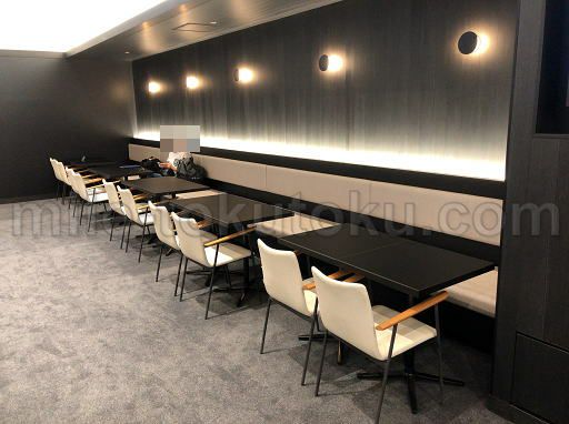 熊本空港 ラウンジ テーブル席