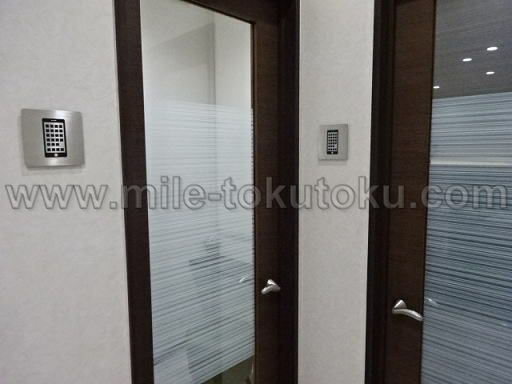 松山空港 ビジネスラウンジ 通話ブースは2室