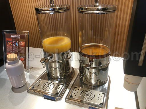 秋田空港 ラウンジ 果汁100%ジュース