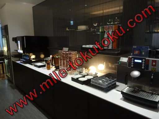 岡山空港 ANAラウンジ ドリンクカウンター