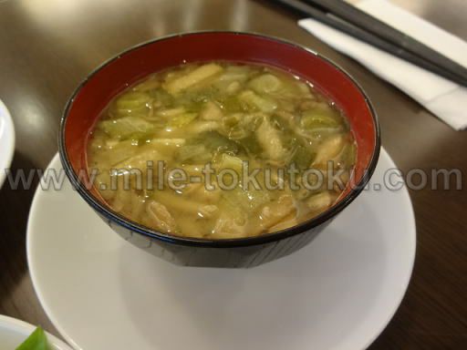 関空・国際線JALサクララウンジ 味噌汁