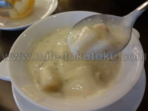 関空・国際線JALサクララウンジ クラムチャウダー