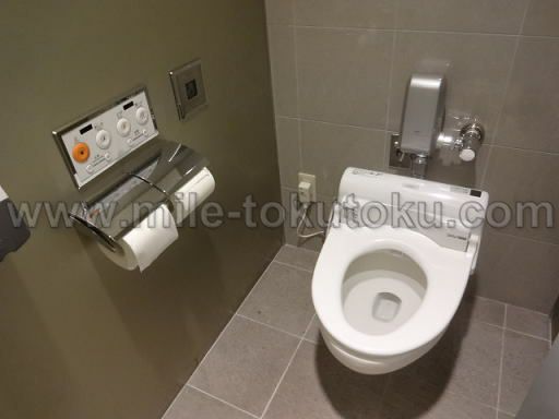 関西空港 国際線ANAラウンジ トイレ
