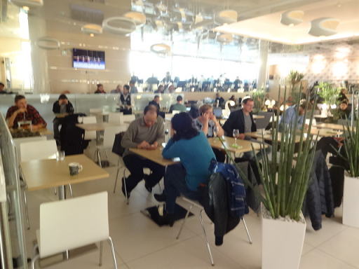 フィンランド航空ラウンジ ダイニングエリア