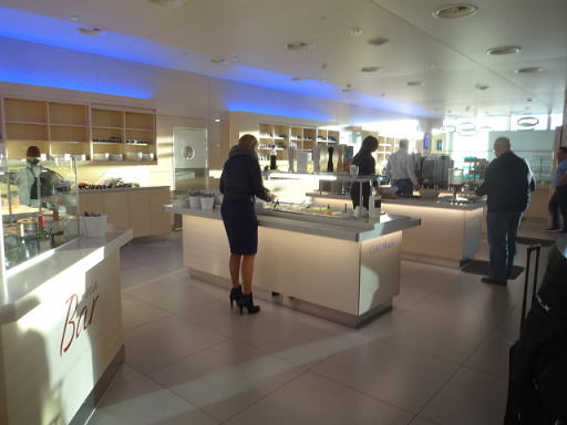 フィンランド航空ラウンジ 食事カウンター