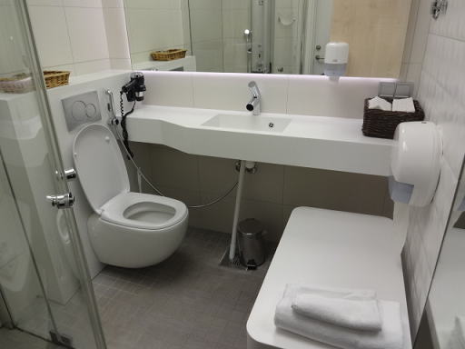 フィンランド航空ラウンジ シャワールーム