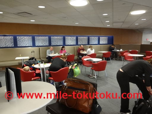 ミネアポリス空港 デルタ航空ラウンジ ダイニングエリア