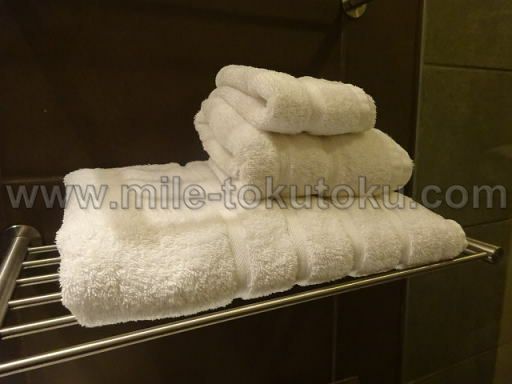 ロサンゼルス デルタ航空ラウンジ バスタオル