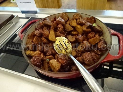 ロサンゼルス デルタ航空ラウンジ 肉団子