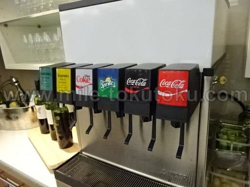 ロサンゼルス デルタ航空ラウンジ ソフトドリンク