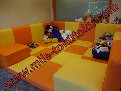 ホノルル空港 JALサクララウンジ キッズルーム