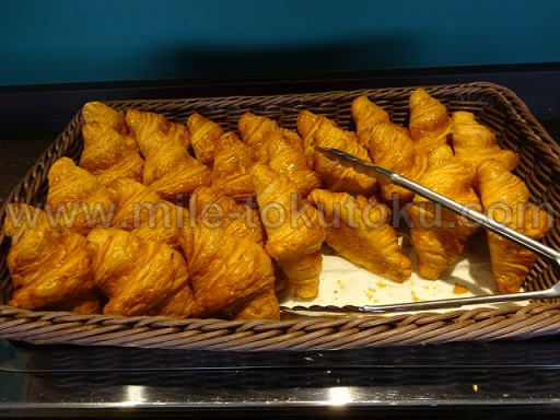 羽田JALダイヤモンドプレミアラウンジ クロワッサン