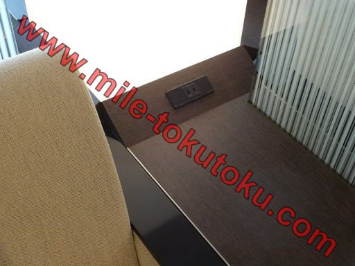 羽田空港 国内線 ANAラウンジ コンセント