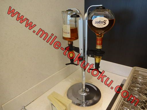 羽田空港 国内線 ANAラウンジ ウィスキー