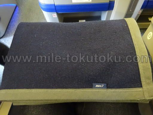 ANA国内線 プレミアムクラス 毛布