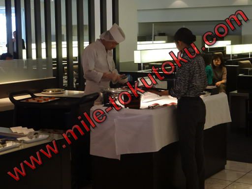 ���c/�H�c ANA���E���W�̐H�� �V�F�t�����i����