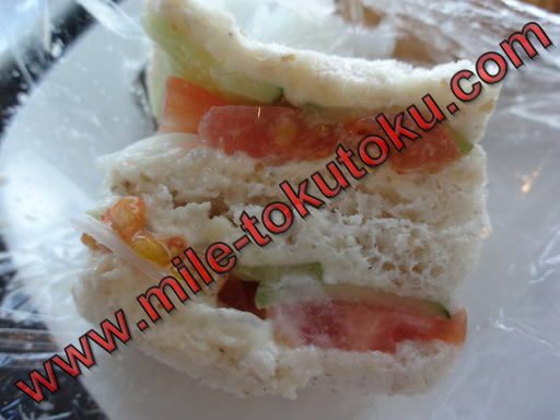 ���c/�H�c ANA���E���W�̐H�� �g�}�g�T���h�C�b�`