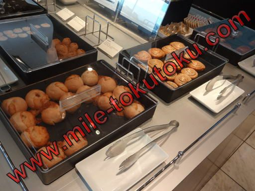 ���c/�H�c ANA���E���W�̐H�� �p��