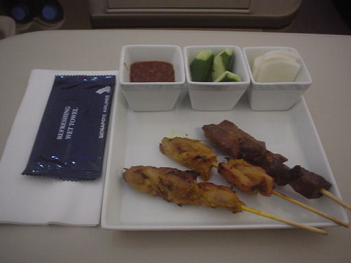 シンガポール航空ビジネスクラスで食べたサテー
