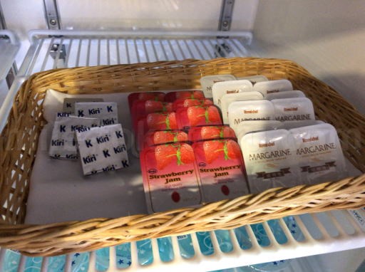 関西空港 大韓航空ラウンジ チーズとジャム