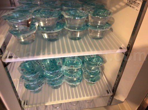 関西空港 大韓航空ラウンジ ミネラルウォーター