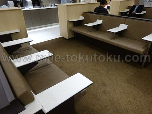 那覇空港 ANAラウンジ ベンチシート