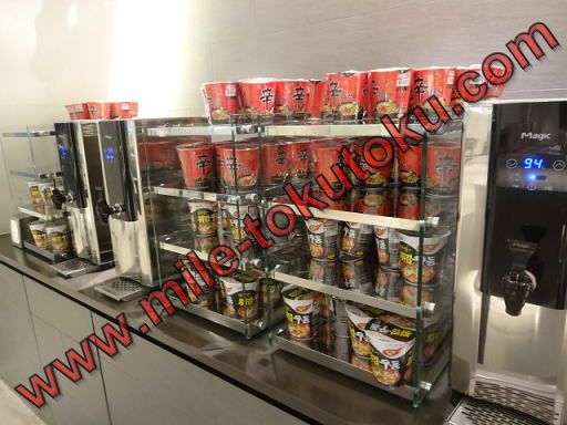 ソウル仁川空港 大韓航空ラウンジ カップラーメン