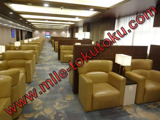 上海/浦東空港 中国東方航空ラウンジ ソファー席