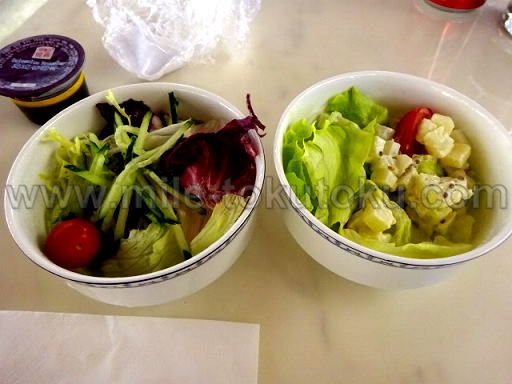 広州空港 中国南方航空ラウンジ サラダ