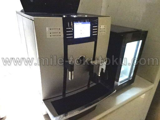 広州空港 中国南方航空ラウンジ コーヒーマシン