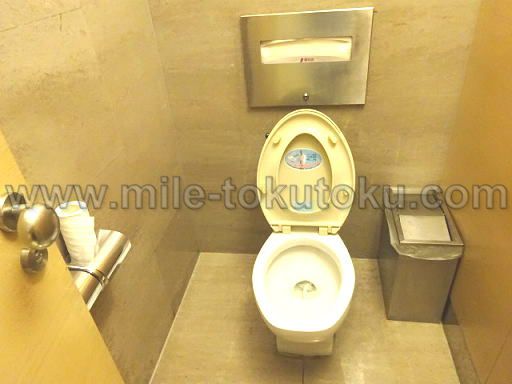 台北/桃園空港 チャイナエアラインラウンジ トイレ