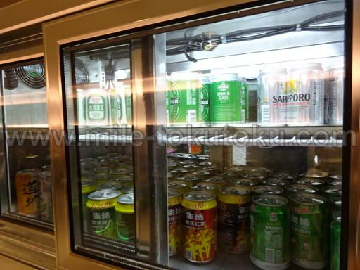 台北/桃園空港 チャイナエアラインラウンジ 缶ビール