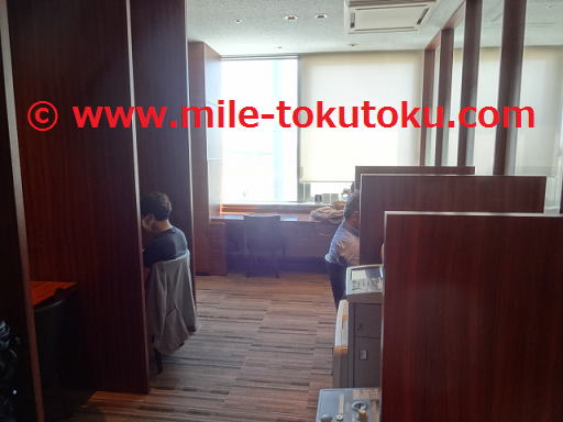 新千歳空港 スーパーラウンジ ビジネスルームの中