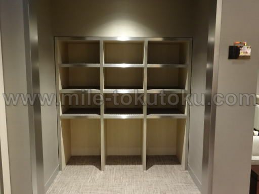 羽田空港 国際線 スカイラウンジ クローク