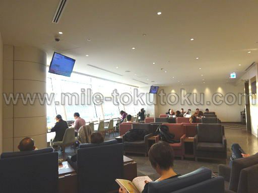 羽田空港 国際線 スカイラウンジ 全体の雰囲気