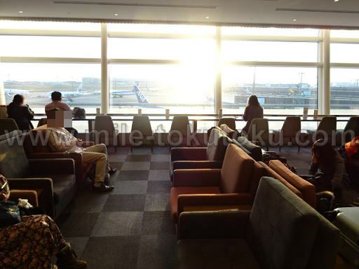 羽田空港 国際線 スカイラウンジ 全体