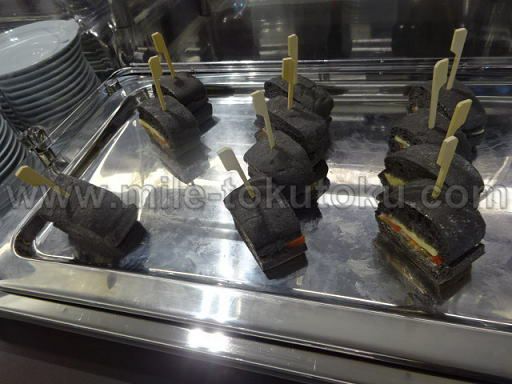 金浦空港 大韓航空ラウンジ サンドイッチ